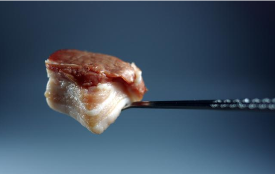 三農(nóng)日?qǐng)?bào)｜阿里AI生態(tài)豬肉上市；“月宮”種植蔬菜首次出艙