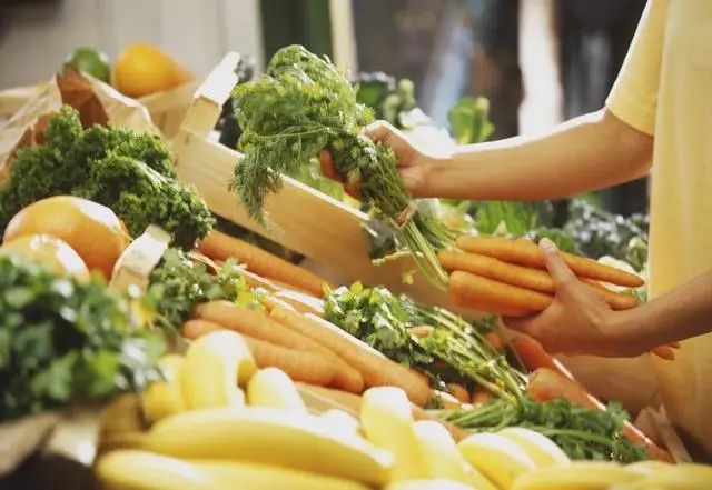 三農(nóng)日?qǐng)?bào)|國(guó)家支持建設(shè)商業(yè)化種公豬站；研報(bào)：屠宰廠向預(yù)制菜方向發(fā)展空間大