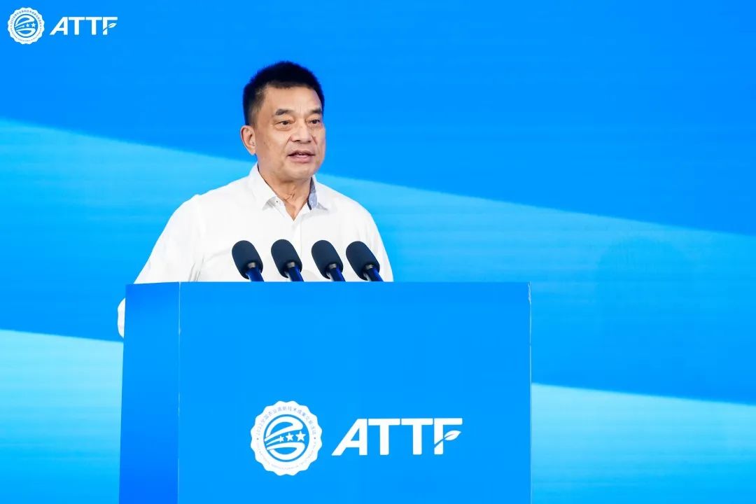 【大佬分享】新希望劉永好：傳統(tǒng)農(nóng)業(yè)如何通過科技創(chuàng)新實現(xiàn)再造