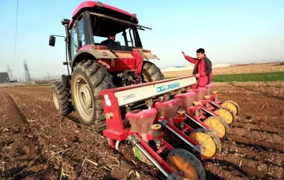 國家劃定10億畝“兩區”種田，農民將獲得這些利好！