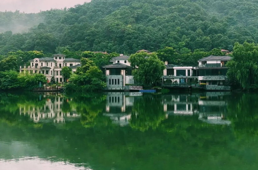 這個山村靠“鄉村+數字化“模式，年接游客59萬，營收1.5億，是這么做的！