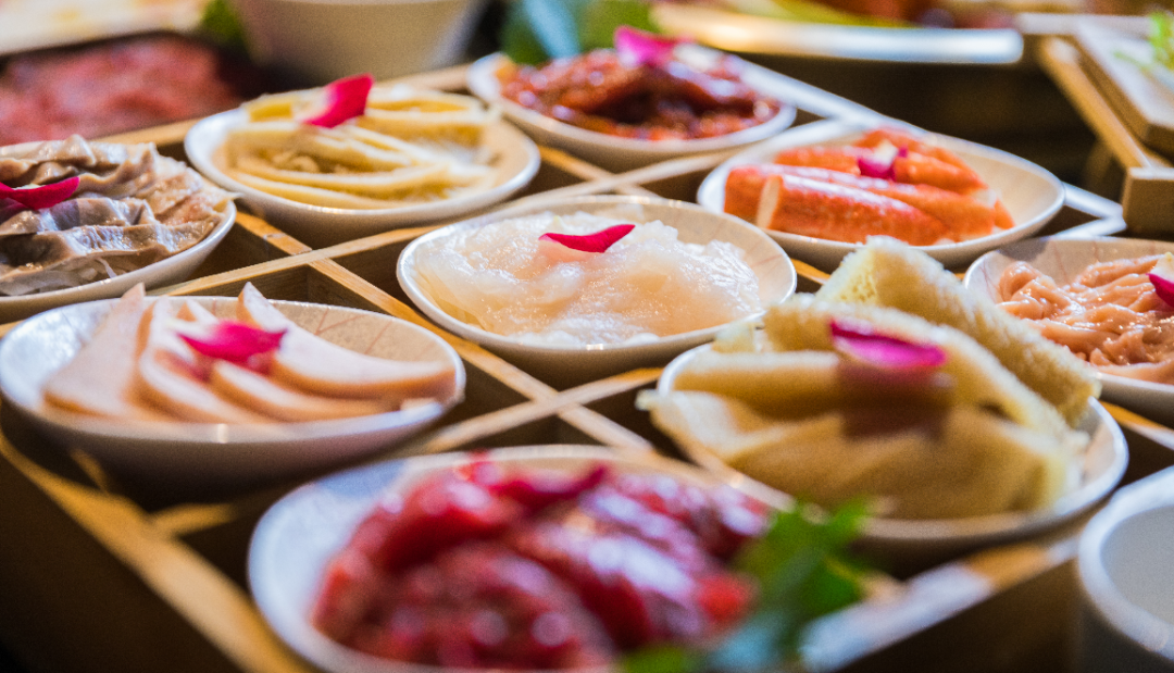 【上市公司】“預制菜第一股”味知香上市首日漲停，華東地區營收占比約97％！