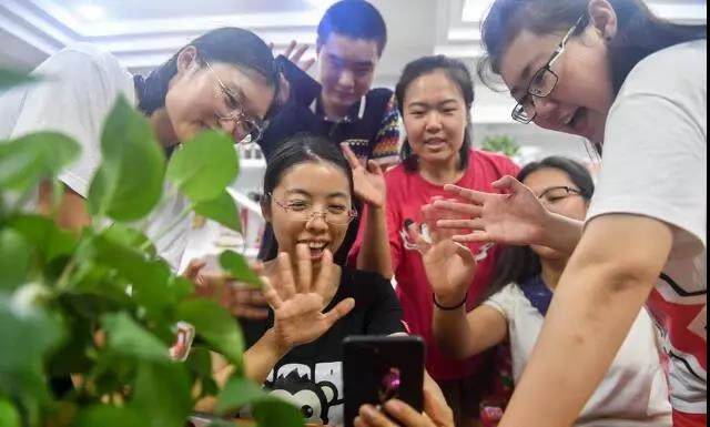 37名女高材生，放棄高薪返鄉種雜糧，收入破千萬！