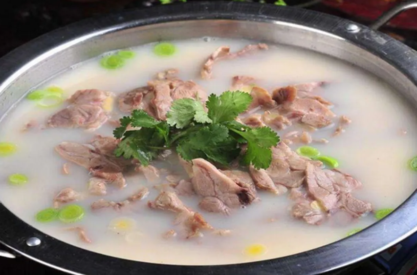 【品牌農(nóng)業(yè)】品牌價值366億元，一碗羊湯如何撬動百億產(chǎn)業(yè)？