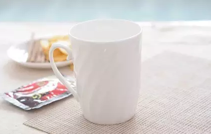 利潤翻了700倍！1個杯子是如何從3元賣到2000元的？這套路適合農業經營！