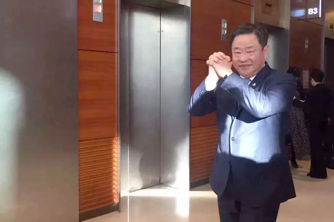 寧高寧：央企最牛掌門人，從“放牛娃”到“紅色摩根”