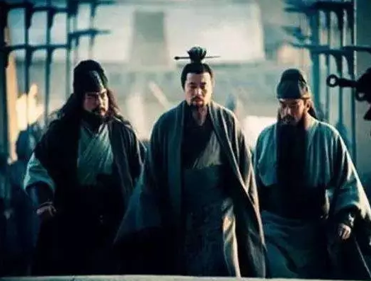 打敗一家企業，你只需要研究3個人（農業經理人值得一看）